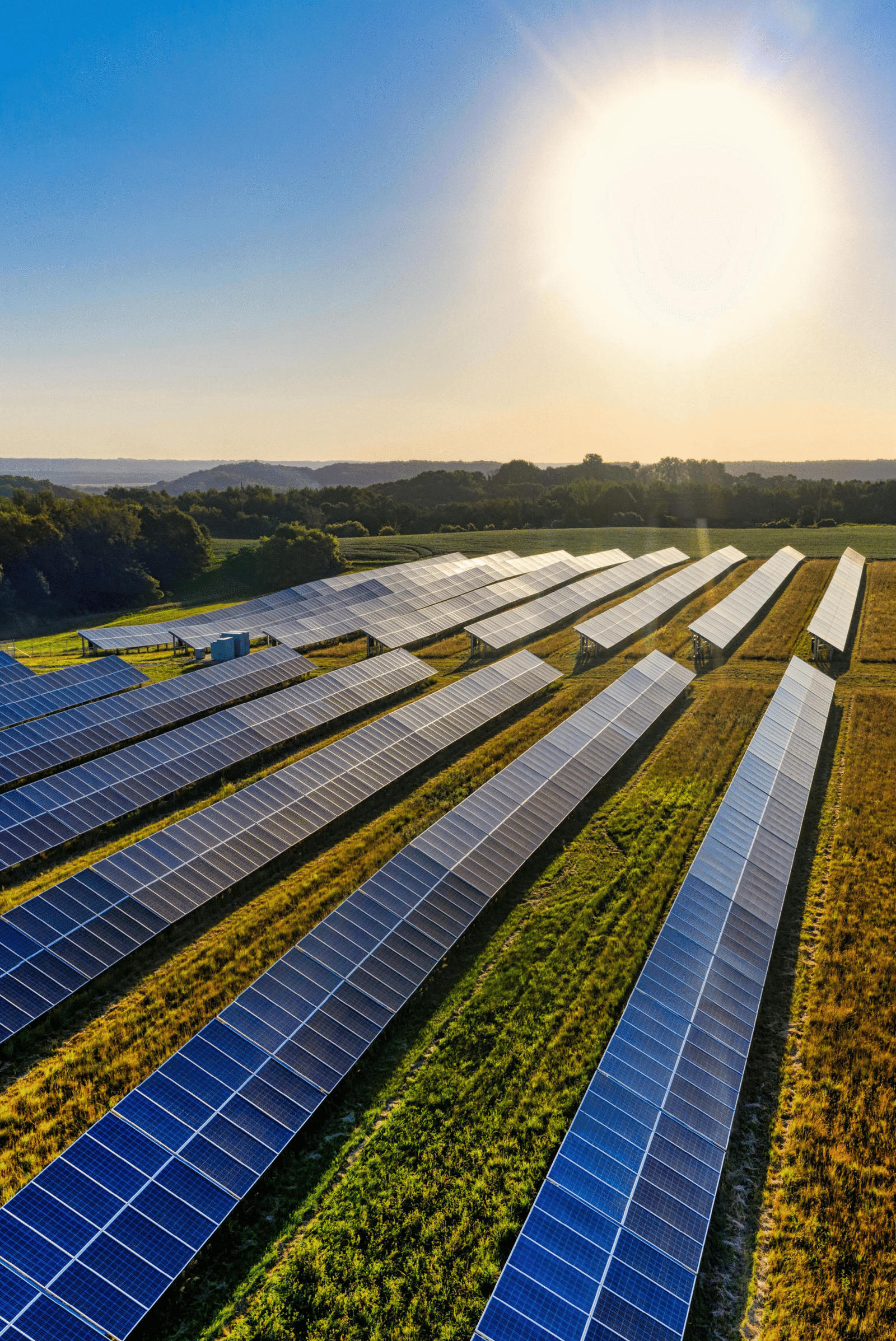 dry-vs-hybrid-solar-cleaning-comparison dry-vs-hybrid-solar-cleaning-comparison
